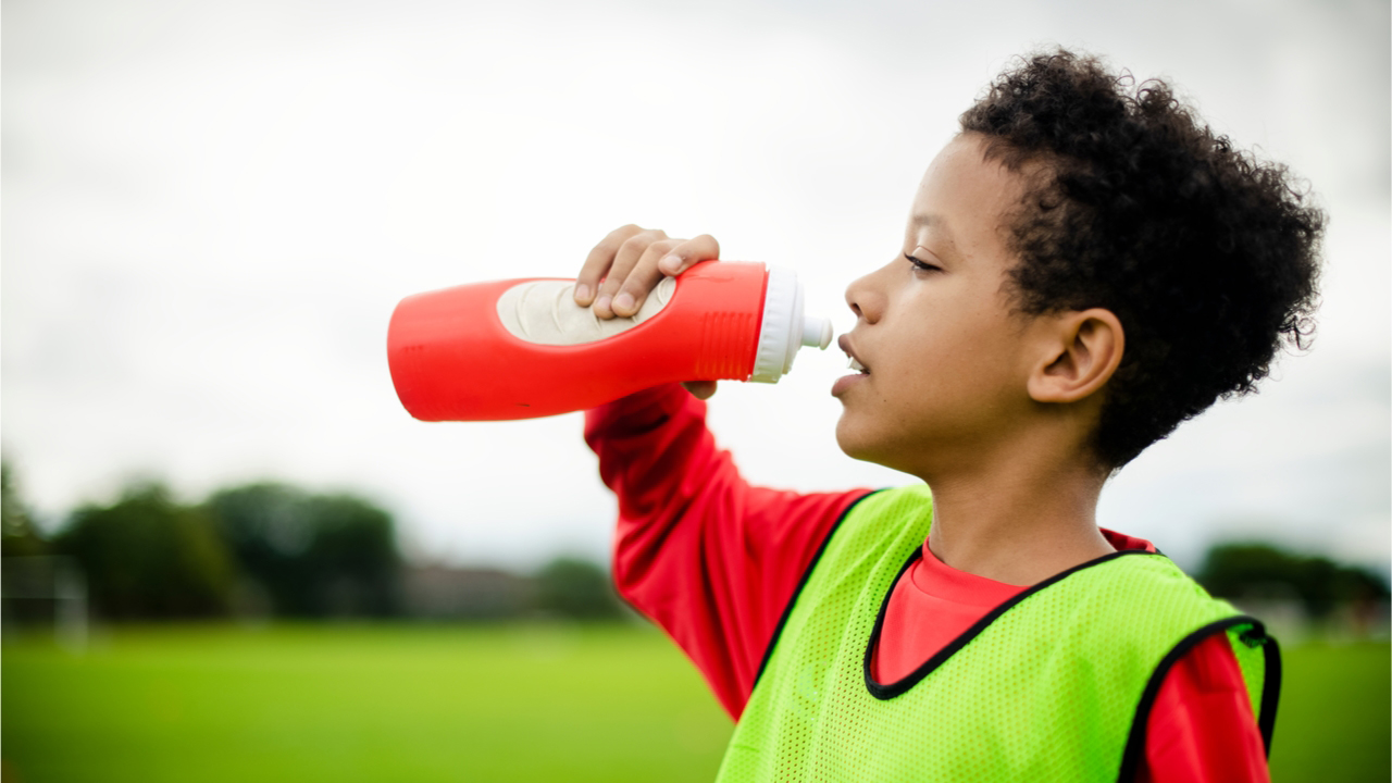 How to keep water bottles clean and bacteria free