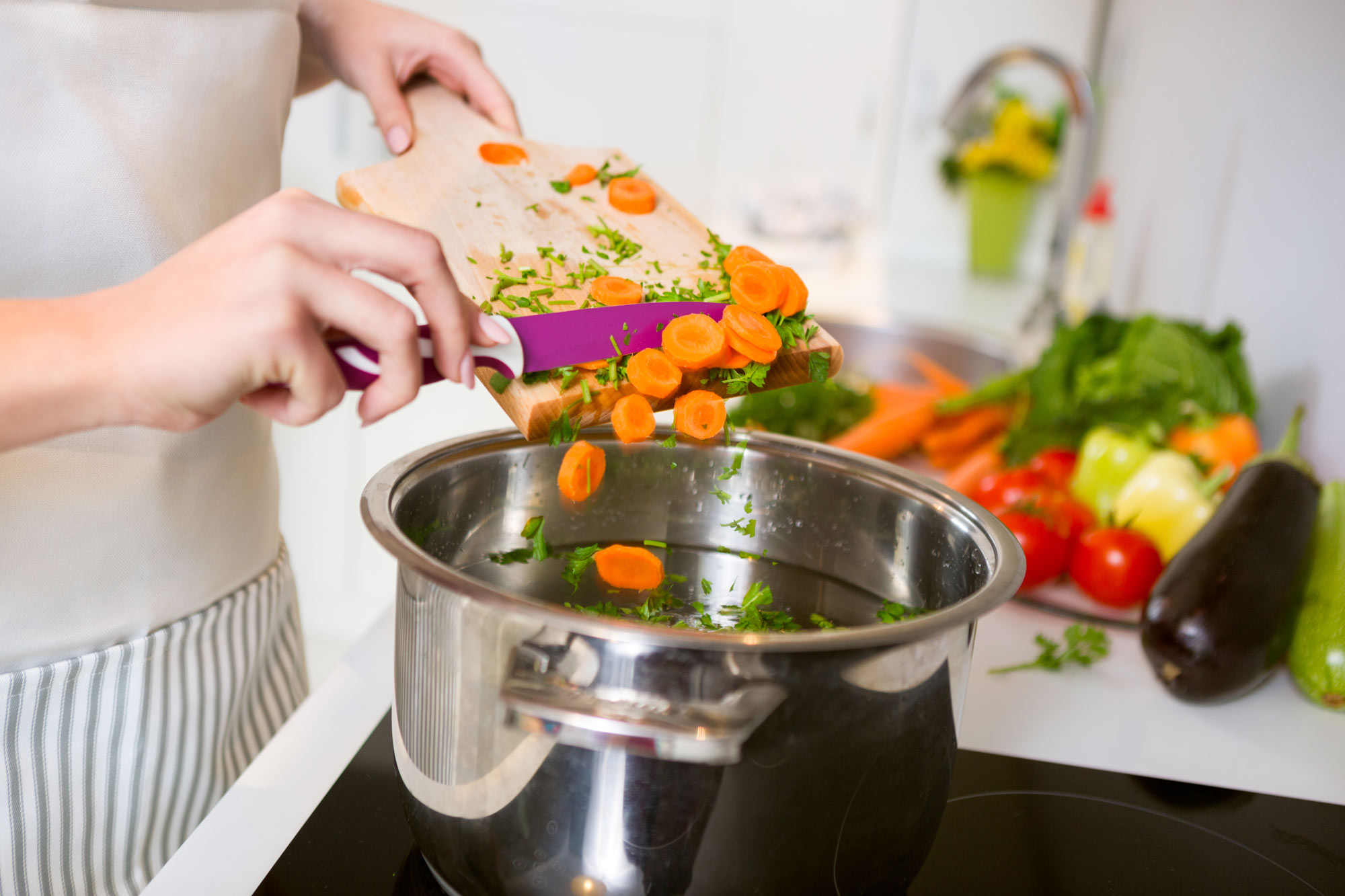 Do you cut all your veggies without washing knife in between