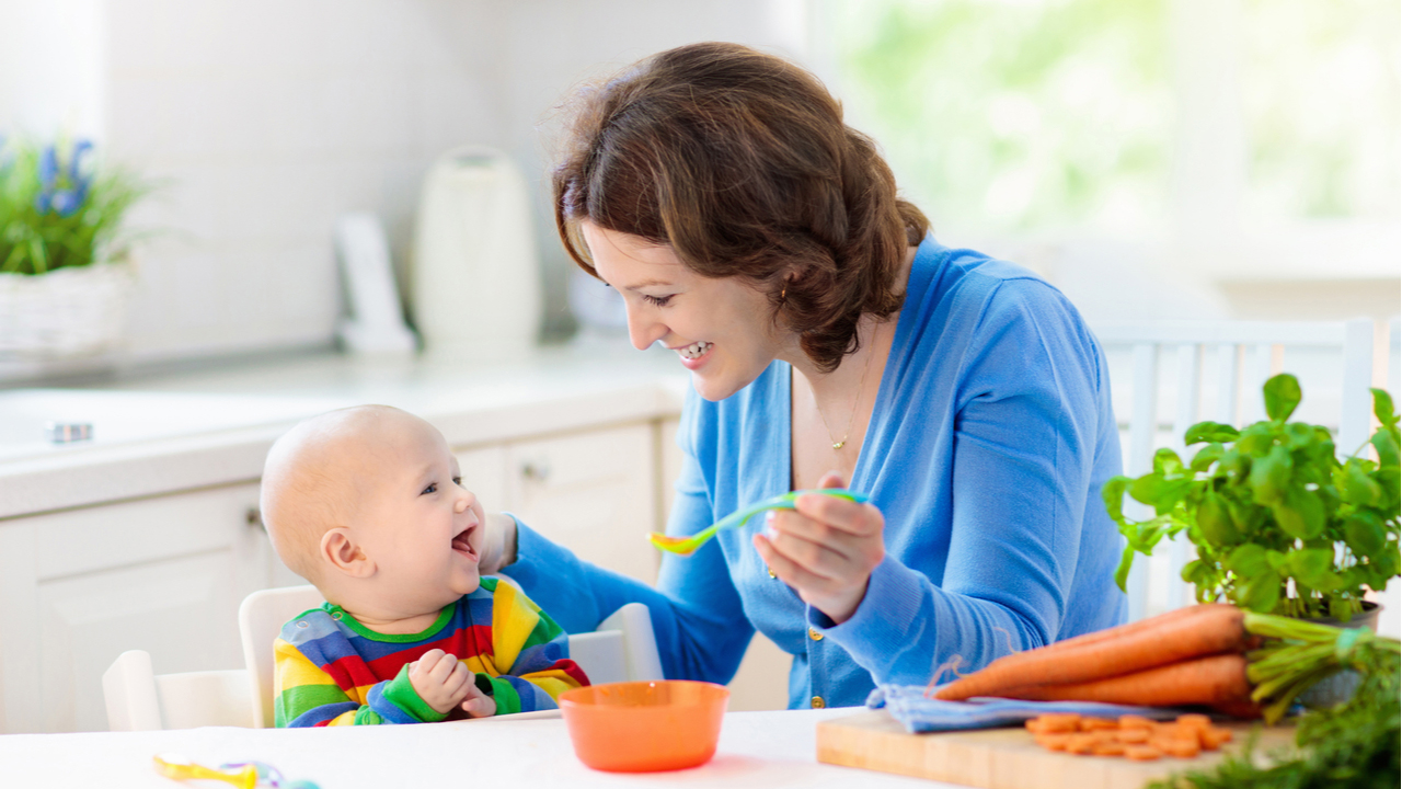 Solid feeding essentials for a 6 -12 months old baby 