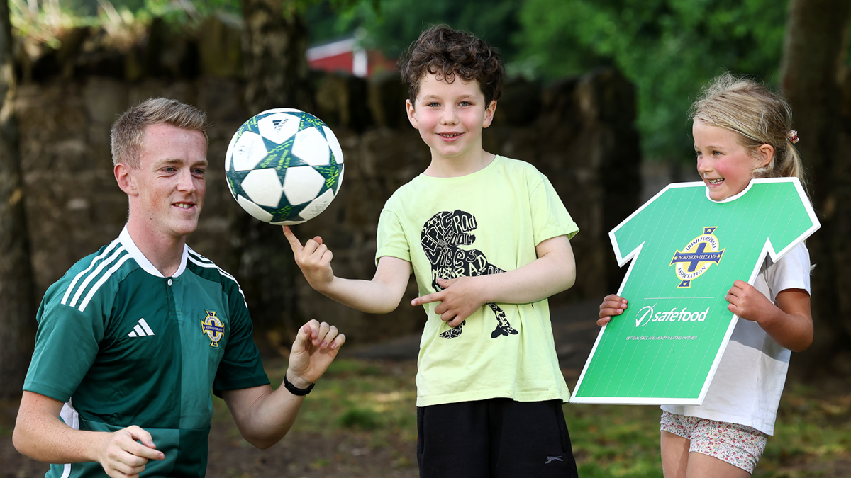 safefood extends partnership with Irish FA