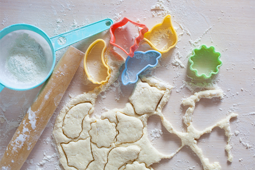 Kids' baking utensils