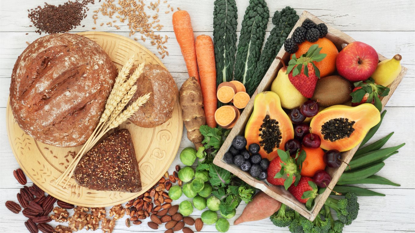 Wholegrain cereals, nuts and seeds, fruit and vegetables